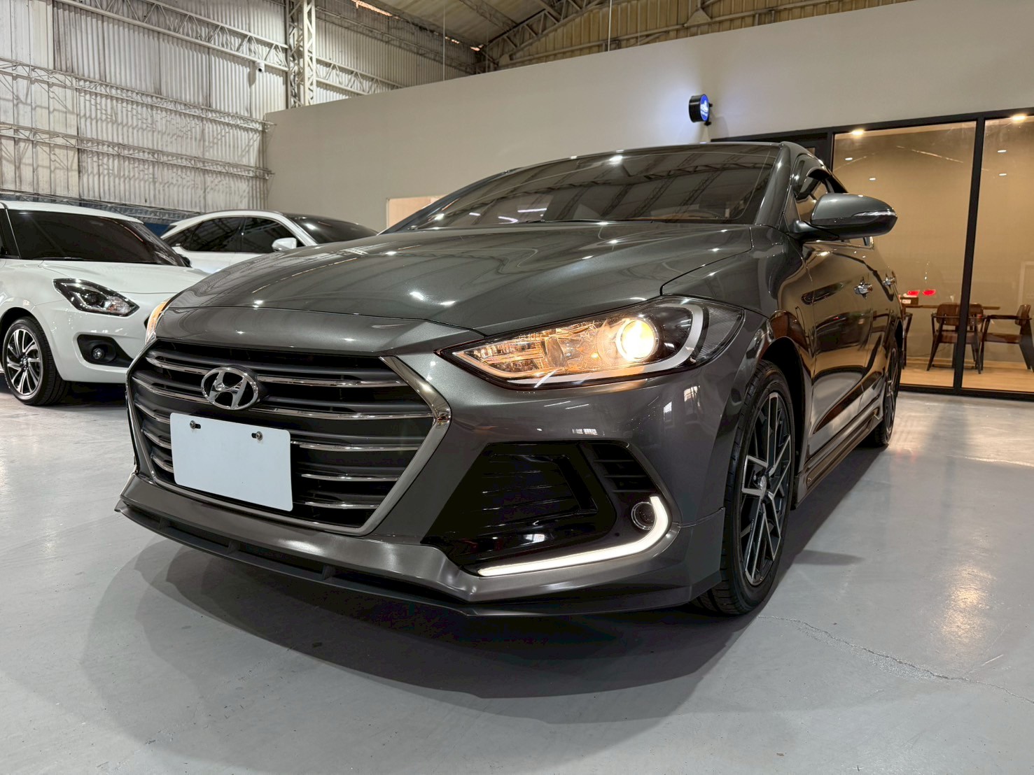 2019 Hyundai Elantra 2.0旗艦版  第1張相片