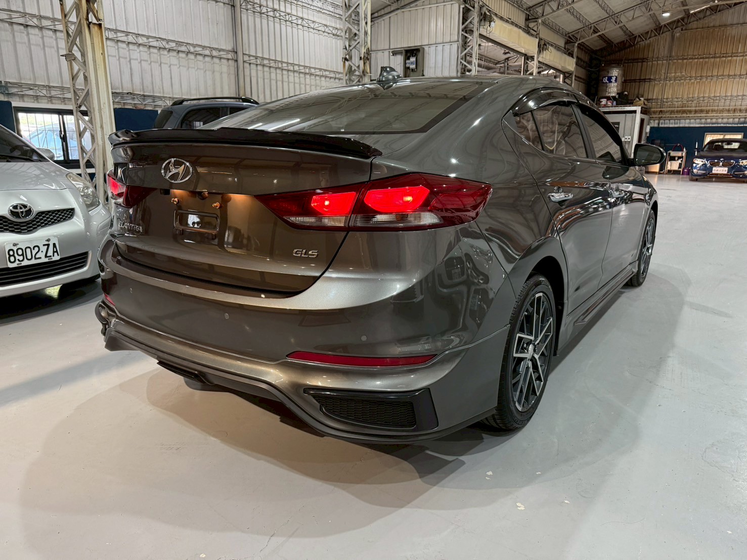 2019 Hyundai Elantra 2.0旗艦版  第8張相片