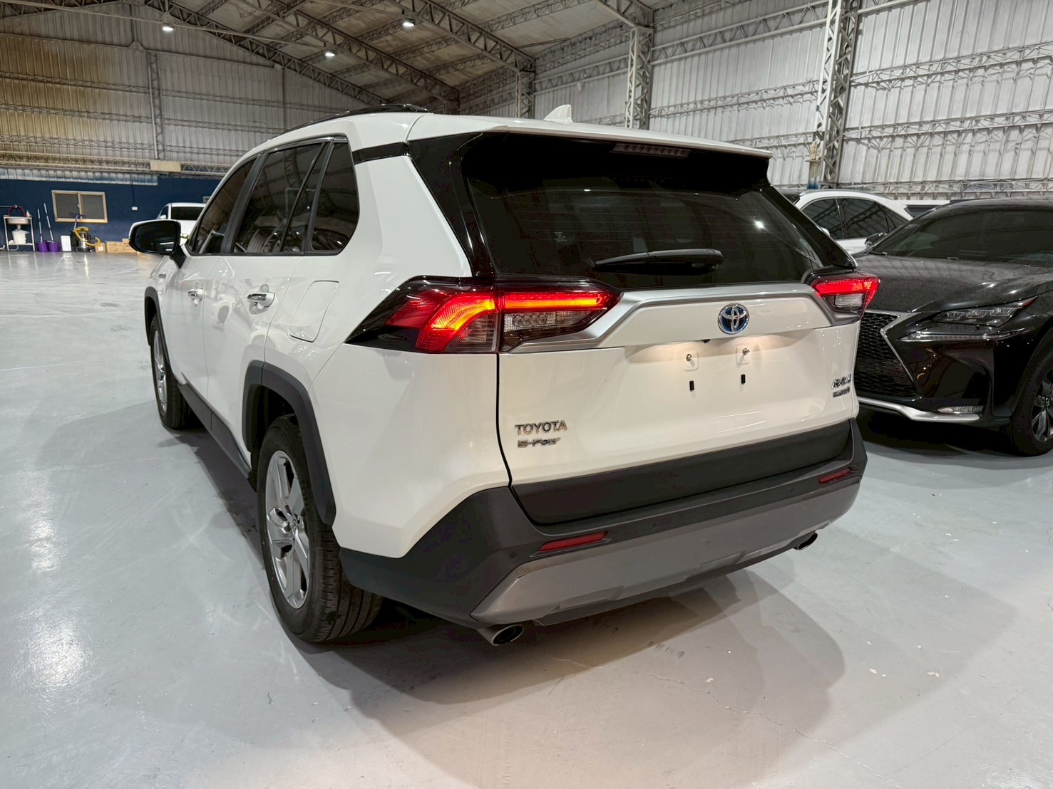2020 TOYOTA RAV4 2.5 油電4WD  第4張相片