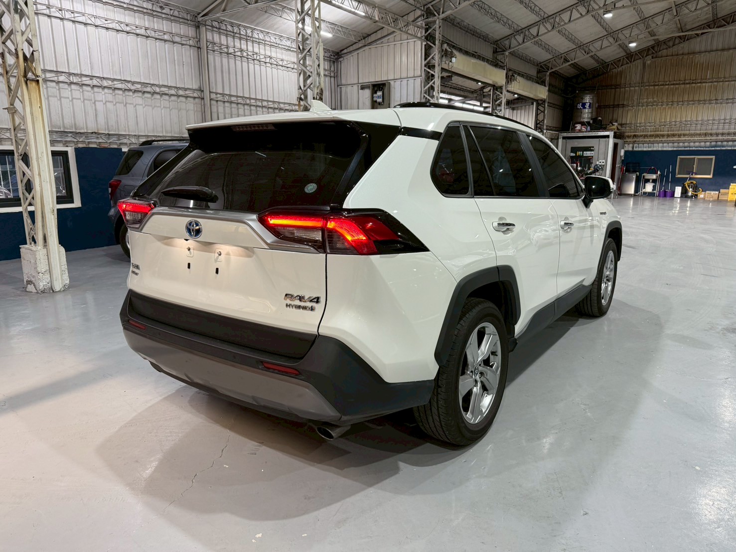 2020 TOYOTA RAV4 2.5 油電4WD  第6張相片