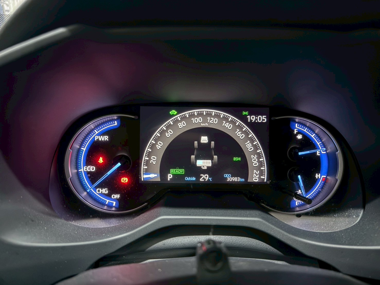 2020 TOYOTA RAV4 2.5 油電4WD  第12張相片