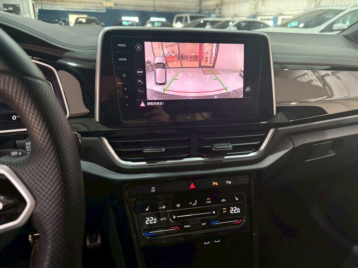 2022 VW T-ROC 330 2.0  第14張相片