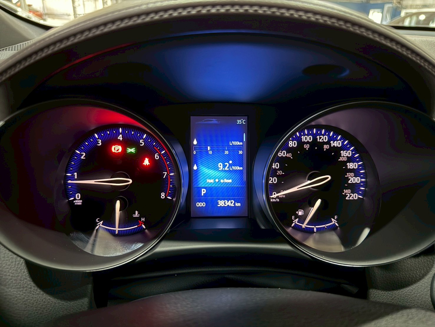 2017 TOYOTA CHR 1.2 豪華版  第10張相片