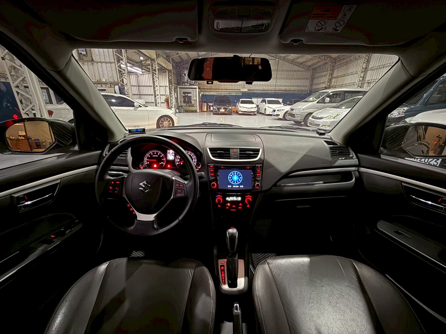2016 SUZUKI SWIFT GLX 1.2  第10張相片