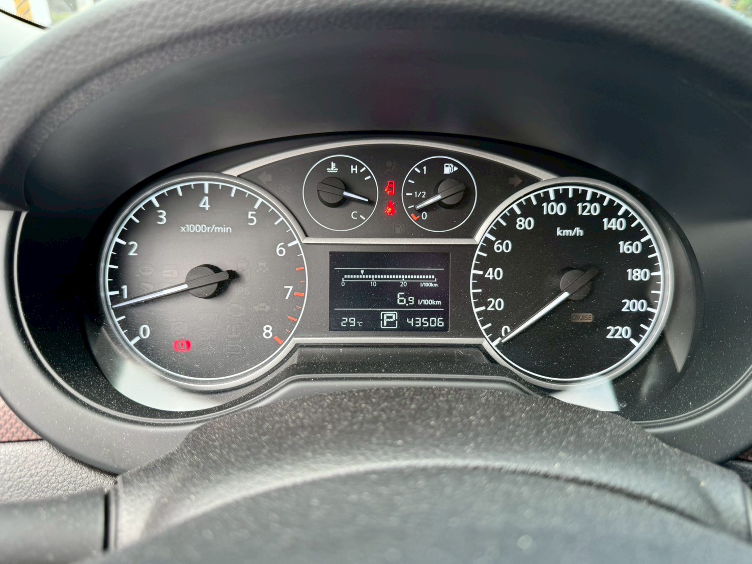 2022 Nissan J Tiida 1.6  第7張相片