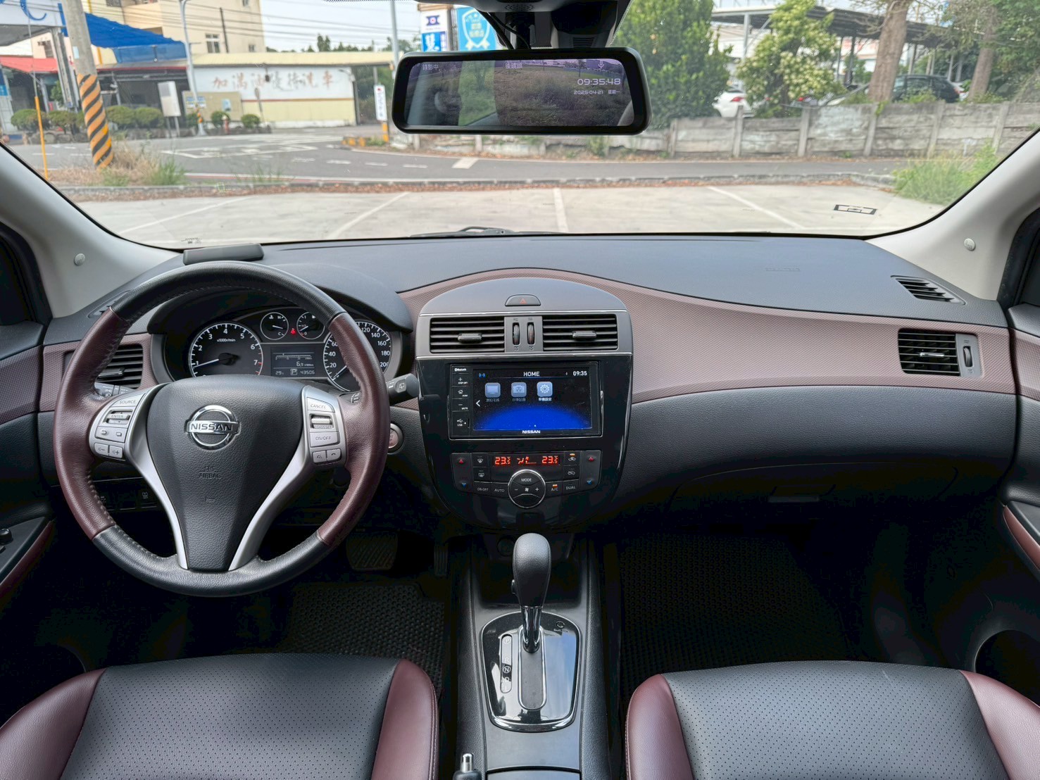 2022 Nissan J Tiida 1.6  第8張相片