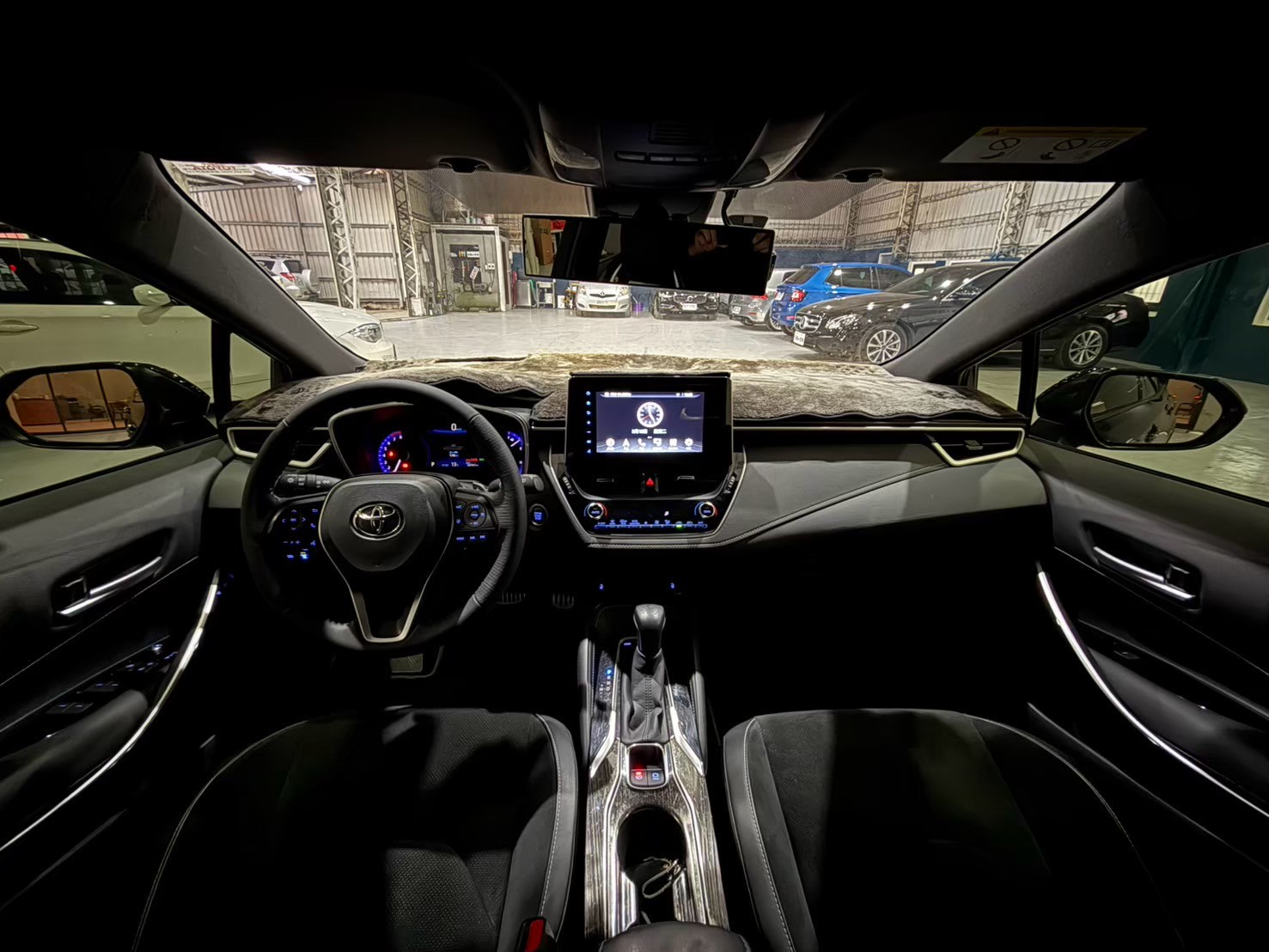 2019 TOYOTA Auris 2.0 旗艦版  第10張相片