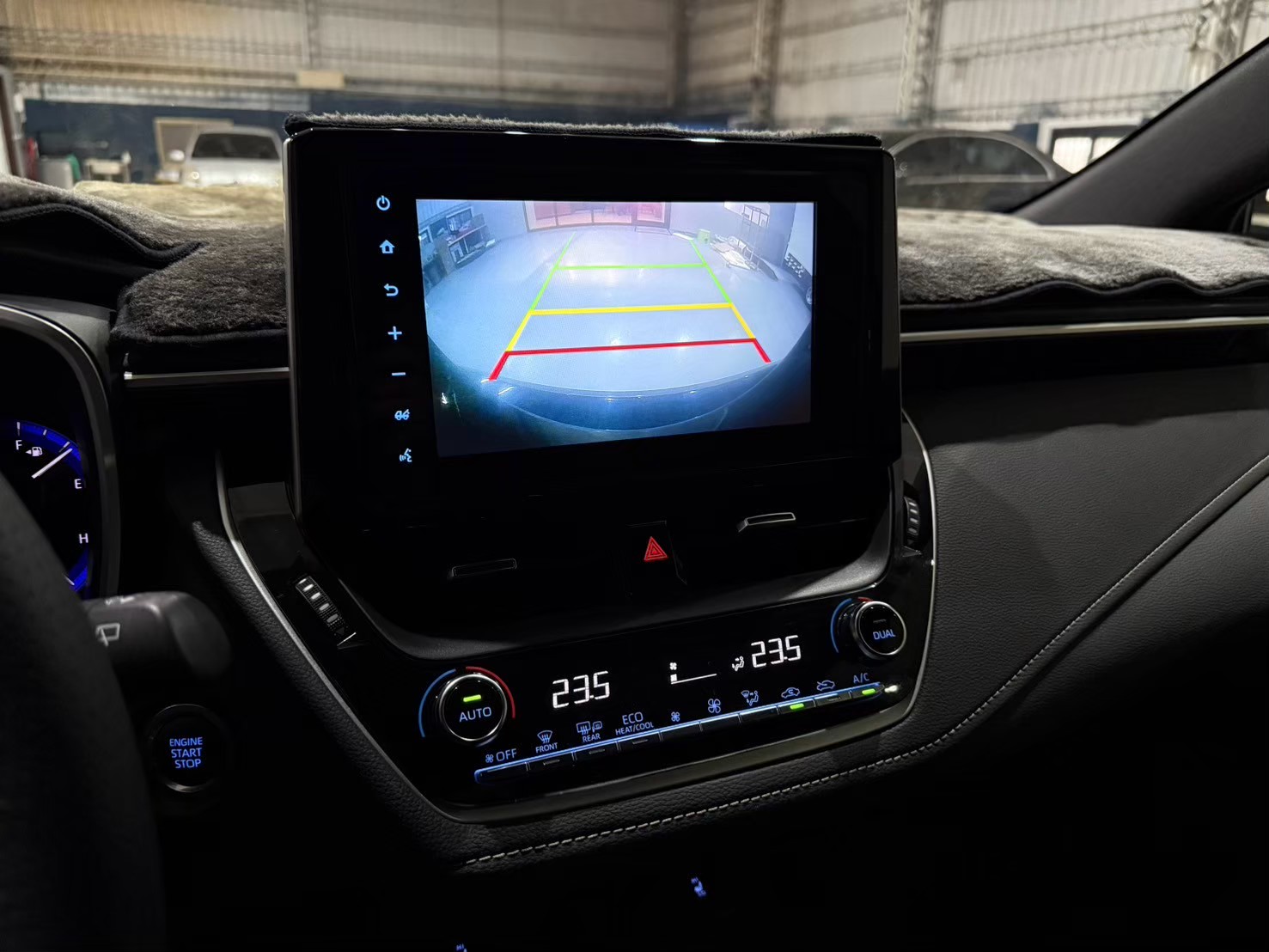 2019 TOYOTA Auris 2.0 旗艦版  第12張相片