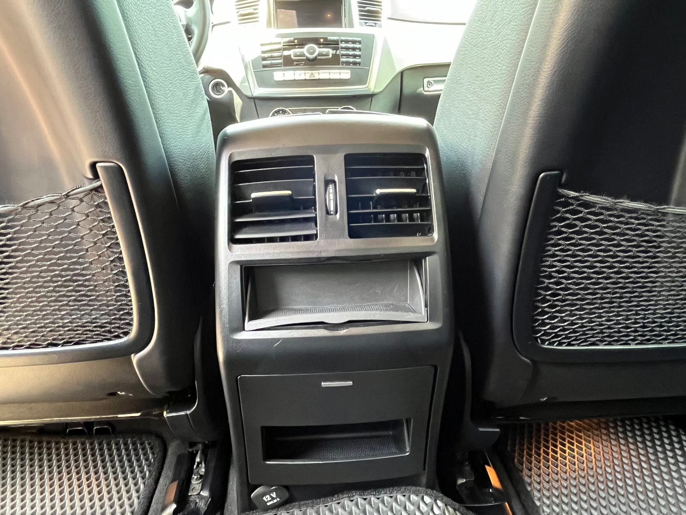 2015 M-Benz ML400 3.0  第8張相片