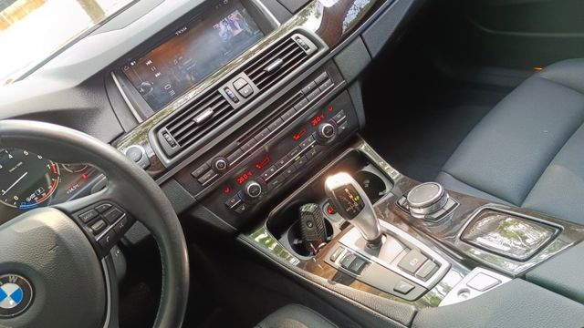 降價!!BMW 528i/I-KEY/定速/循跡防滑/倒車顯影/雙區恆溫空調/記憶電動座椅/抬頭顯示器/駕駛模式/天窗  第10張相片