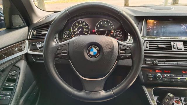 降價!!BMW 528i/I-KEY/定速/循跡防滑/倒車顯影/雙區恆溫空調/記憶電動座椅/抬頭顯示器/駕駛模式/天窗  第13張相片