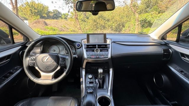 LEXUS NX300h/I-KEY/倒車顯影/駕駛記憶座椅/雙前電動/加熱/通風座椅/循跡防滑/電尾門/定速  第10張相片