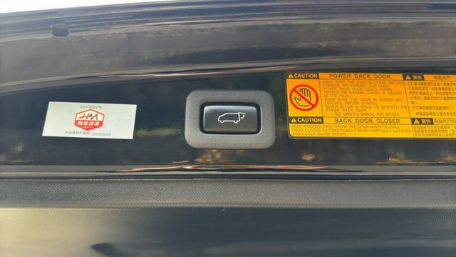 TOYOTA PREVIA/I-KEY/電滑門/電尾門/電動座椅/360度環景/胎壓偵測/循跡防滑/全景天窗/雙前電熱椅  第19張相片