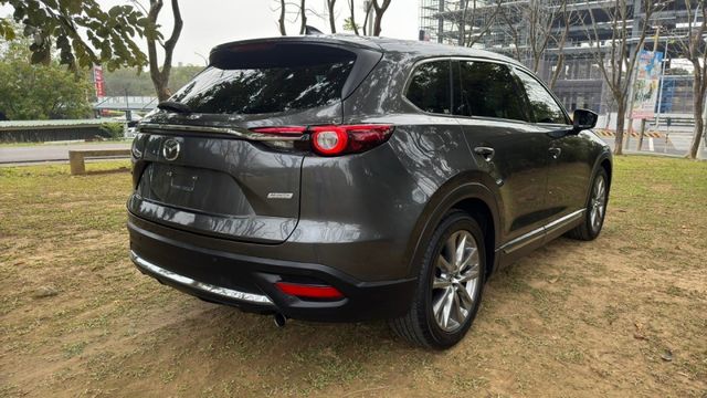 MAZDA CX-9/I-KEY/360度環景/跟車系統/電尾門/雙前電動座椅/抬頭顯示器/循跡防滑/雙前/後區恆溫空調  第4張相片