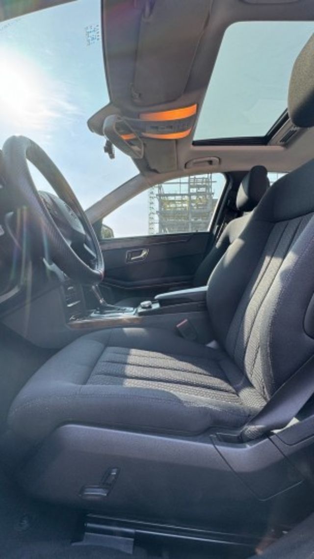 BENZ E200/雙前電動座椅/雙前電熱椅/天窗/定速/雙區恆溫空調/電動後視鏡  第11張相片