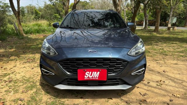 FORD FOCUS/I-KEY/倒車顯影/盲點偵測/跟車系統/電動座椅/循跡防滑/怠速熄火/抬頭顯示器/電動後視鏡  第3張相片