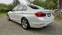 BMW 320i/I-KEY/倒車顯影 /怠速熄火/雙前電動座椅/循跡防滑/電動後視鏡/雙區恆溫空調  第6張縮圖