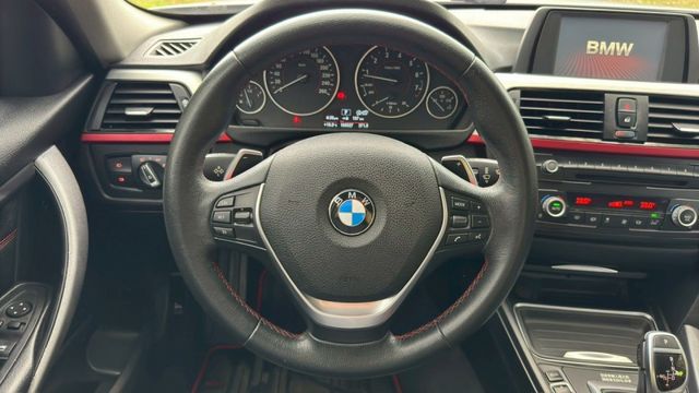 BMW 320i/I-KEY/倒車顯影 /怠速熄火/雙前電動座椅/循跡防滑/電動後視鏡/雙區恆溫空調  第11張相片