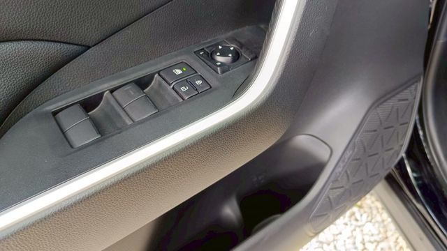 TOYOTA TAV4/跟車系統/循跡防滑/電視鏡電動調整/後座出風口  第14張相片
