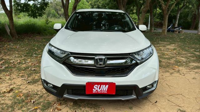 HONDA CRV/I-KEY/倒車顯影/跟車系統/全景天窗/電尾門/電動座椅/循跡防滑/自動緊急煞車系統  第3張相片