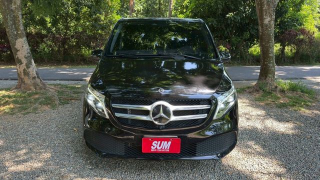 BENZ V220d/360環景/雙電滑門/電尾門/怠速熄火/定速/第三排座椅/雙區恆溫空調/後座恆溫空調  第3張相片