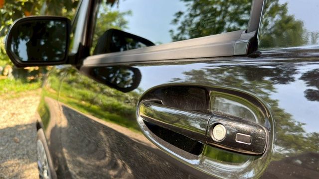 BENZ V220d/360環景/雙電滑門/電尾門/怠速熄火/定速/第三排座椅/雙區恆溫空調/後座恆溫空調  第9張相片
