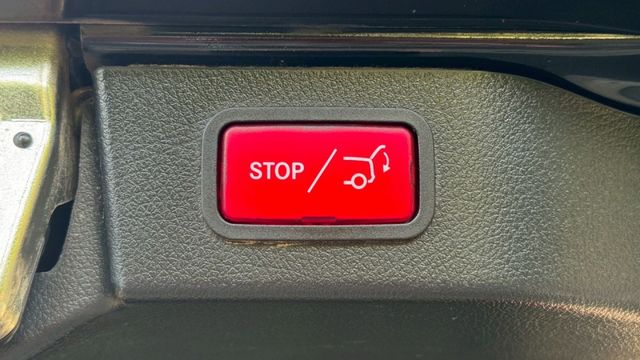 BENZ V220d/360環景/雙電滑門/電尾門/怠速熄火/定速/第三排座椅/雙區恆溫空調/後座恆溫空調  第18張相片