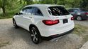 BENZ GLC300/I-KEY/倒車顯影/循跡防滑/電尾門/雙前電動座椅+電熱椅+通風座椅/全景天窗/怠速熄火/定速  第7張縮圖