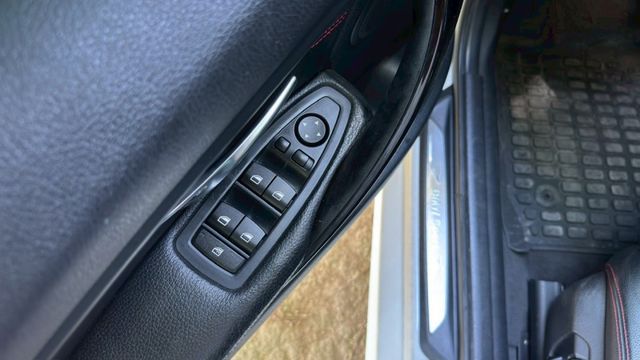BMW 328i/I-KEY/倒車顯影/怠速熄火/循跡防滑/雙前電動座椅+電熱椅/天窗/抬頭顯示器/定速  第14張相片