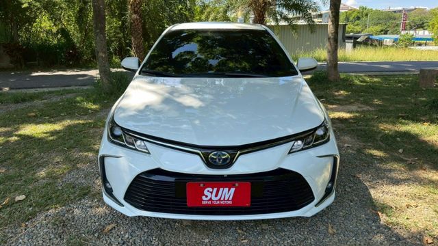 TOYOTA ALTIS/油電/I-KEY/倒車顯影/盲點偵測/跟車系統/恆溫空調/循跡防滑/胎壓偵測/電動後視鏡  第3張相片