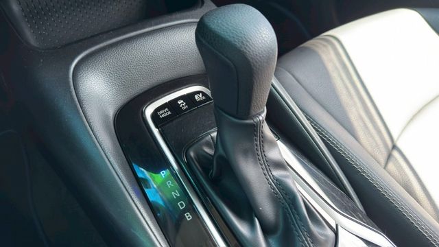 TOYOTA ALTIS/油電/I-KEY/倒車顯影/盲點偵測/跟車系統/恆溫空調/循跡防滑/胎壓偵測/電動後視鏡  第13張相片