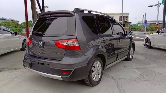 NISSAN LIVINA/I-KEY/倒車顯影/恆溫空調/抬頭顯示器/電動後視鏡/摸門  第5張相片