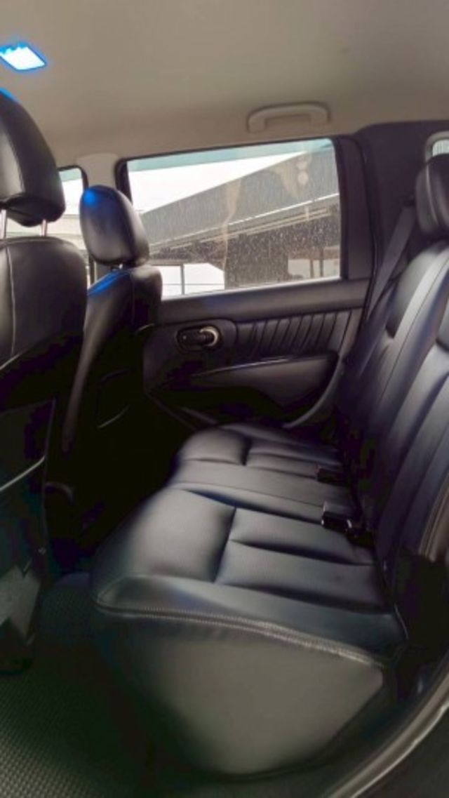 NISSAN LIVINA/I-KEY/倒車顯影/恆溫空調/抬頭顯示器/電動後視鏡/摸門  第17張相片