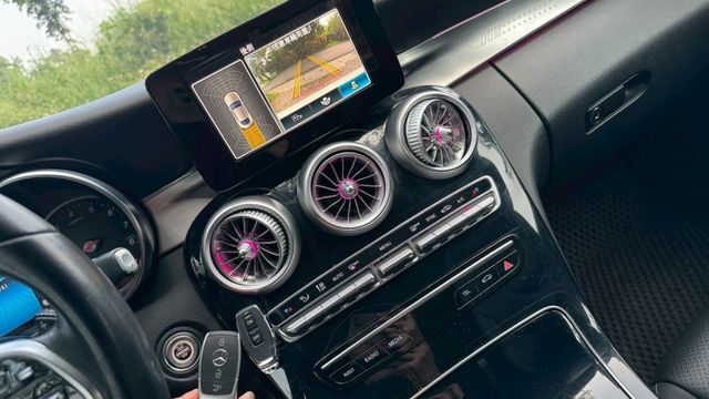 BENZ C180/雙門/I-KEY/倒車顯影/盲點偵測/柏林之音/雙前電動座椅/怠速熄火/定速/電動後視鏡  第11張相片
