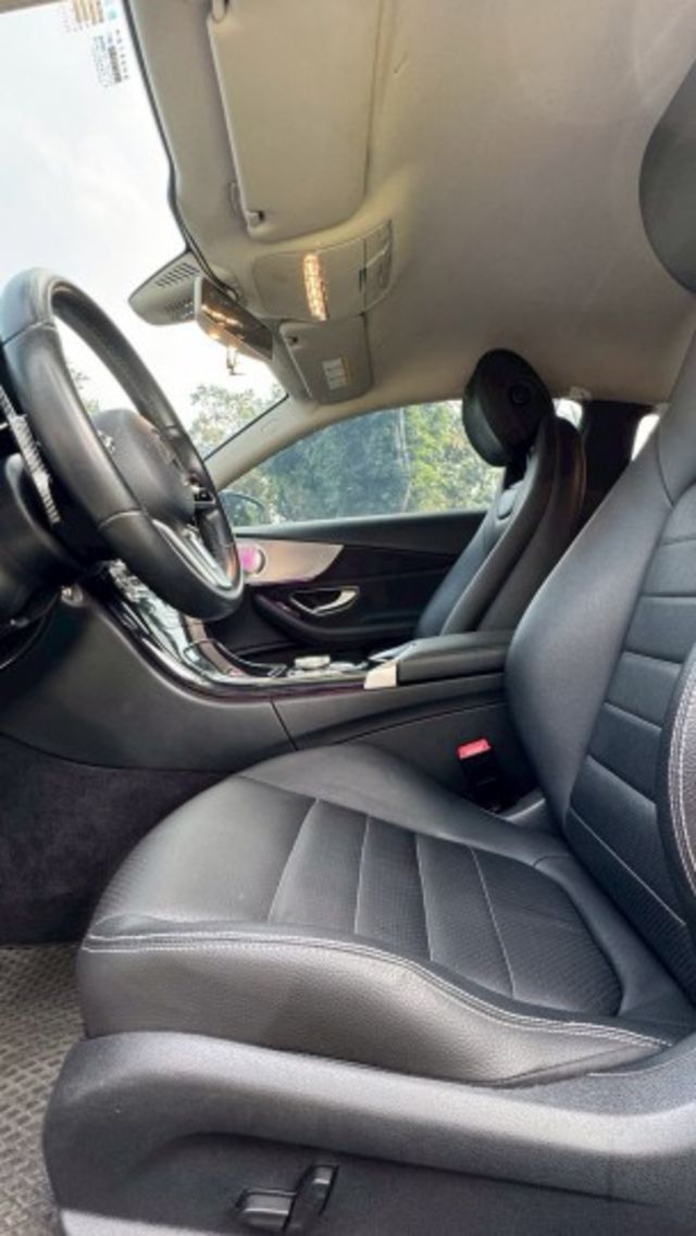 BENZ C180/雙門/I-KEY/倒車顯影/盲點偵測/柏林之音/雙前電動座椅/怠速熄火/定速/電動後視鏡  第15張相片