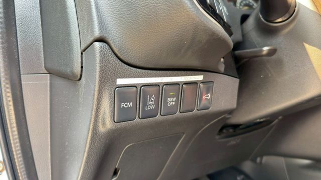 三菱 奧蘭德/I-KEY/360度環景/跟車系統/電尾門/抬頭顯示器/電動座椅/電動後視鏡/摸門/雙區恆溫空調  第13張相片
