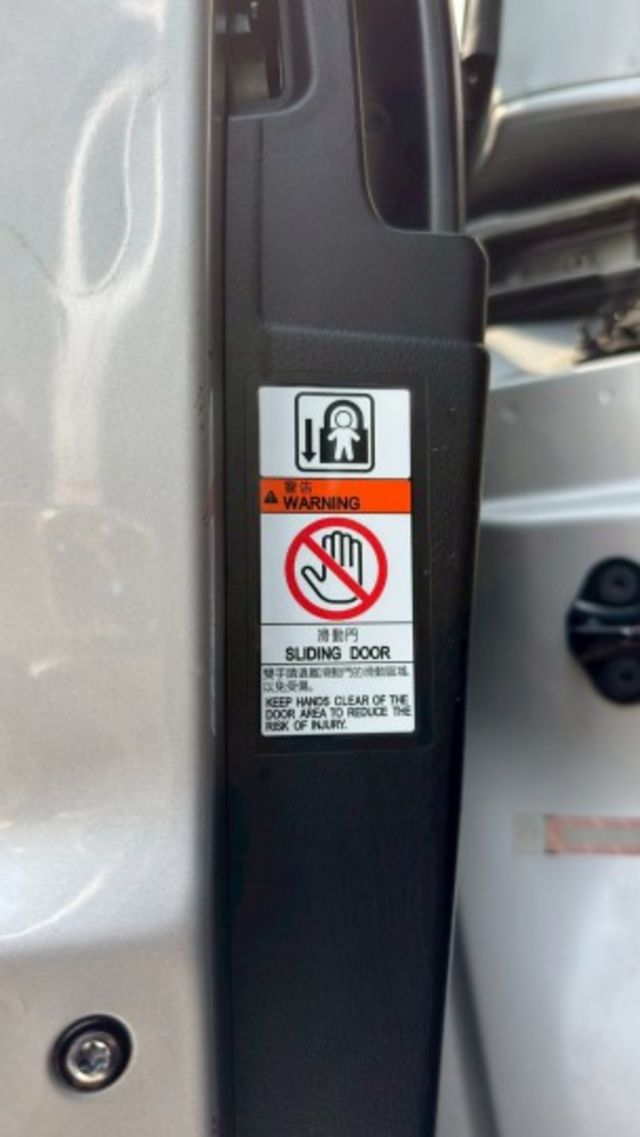 TOYOTA SIENTA/I-KEY/倒車顯影/電滑門/循跡防滑/定速/電動後視鏡/摸門/恆溫空調  第14張相片