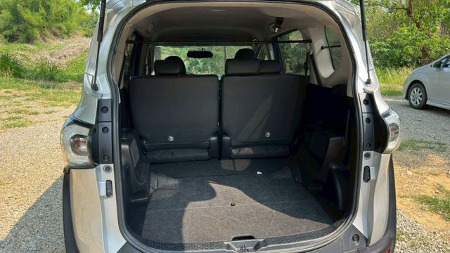 TOYOTA SIENTA/I-KEY/倒車顯影/電滑門/循跡防滑/定速/電動後視鏡/摸門/恆溫空調  第17張相片