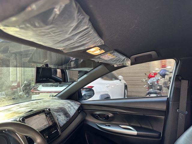 2014 Toyota Yaris 原廠導航 倒車顯影 小車好方便  第9張相片