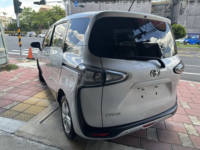 Toyota Sienta 認證車  第6張相片
