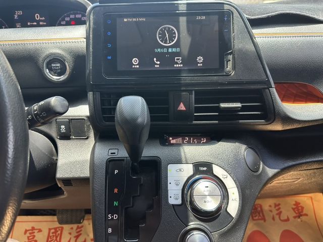 Toyota Sienta 認證車  第9張相片