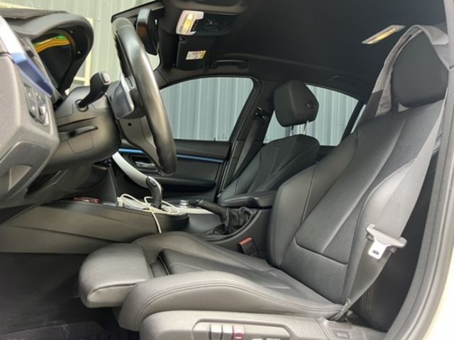 BMW寶馬 320I  第8張相片