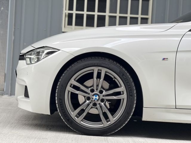 BMW寶馬 320I  第14張相片