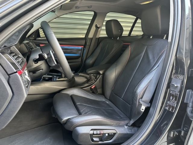BMW寶馬 328I  第5張相片