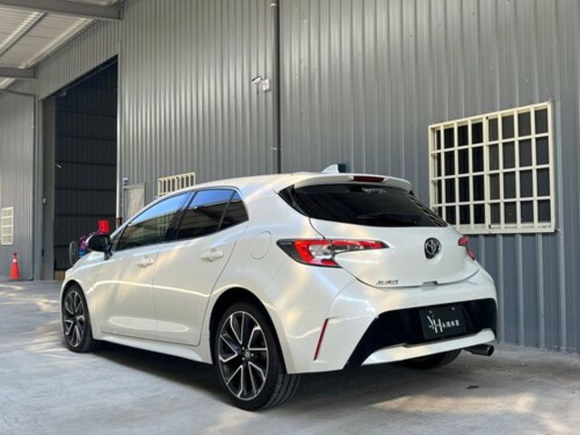 TOYOTA豐田 AURIS  第2張相片