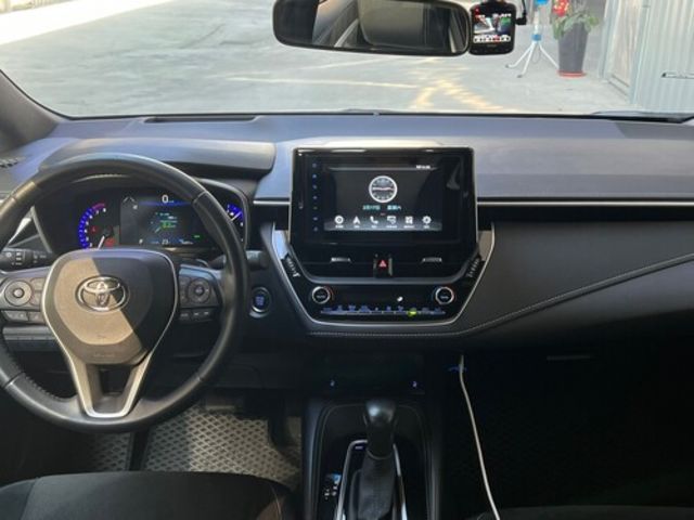 TOYOTA豐田 AURIS  第5張相片