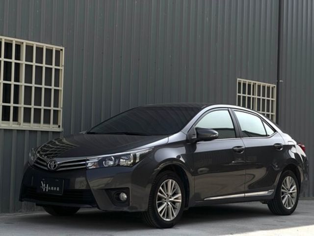 TOYOTA豐田 ALTIS  第1張相片