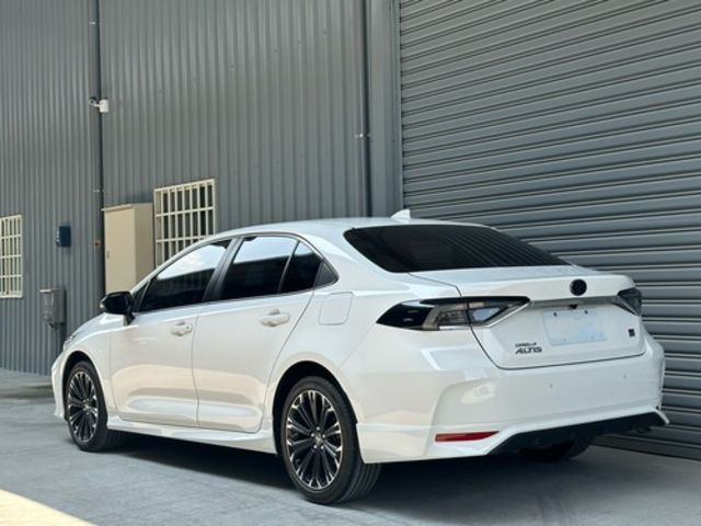 TOYOTA豐田 ALTIS  第2張相片