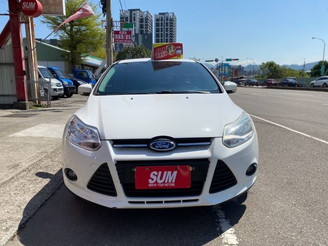 一手車 原廠保養 電折後視鏡  導航  倒車顯影 配備齊全 可認證 可保固  第2張相片