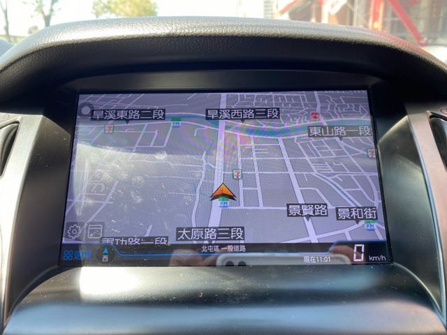 一手車 原廠保養 電折後視鏡  導航  倒車顯影 配備齊全 可認證 可保固  第9張相片